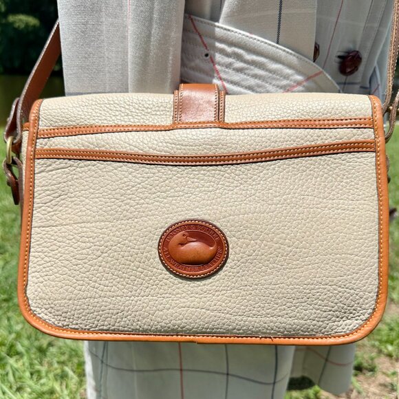 Vintage DB Dooney & Bourke All Weather Leather Equestrian Crossbody Shoulder Bag - Picture 4 of 16